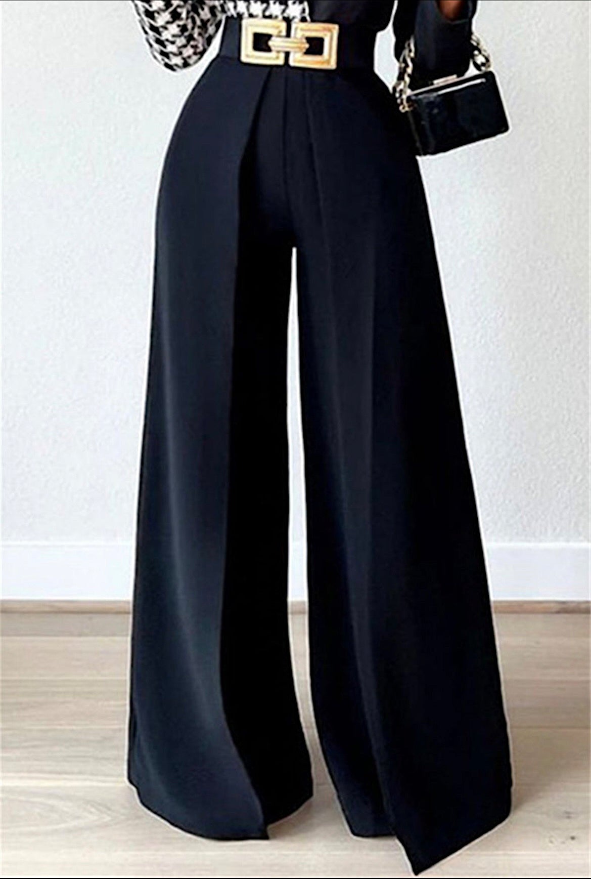 PANTALONES NEGROS CON ABERTURAS LATERALES