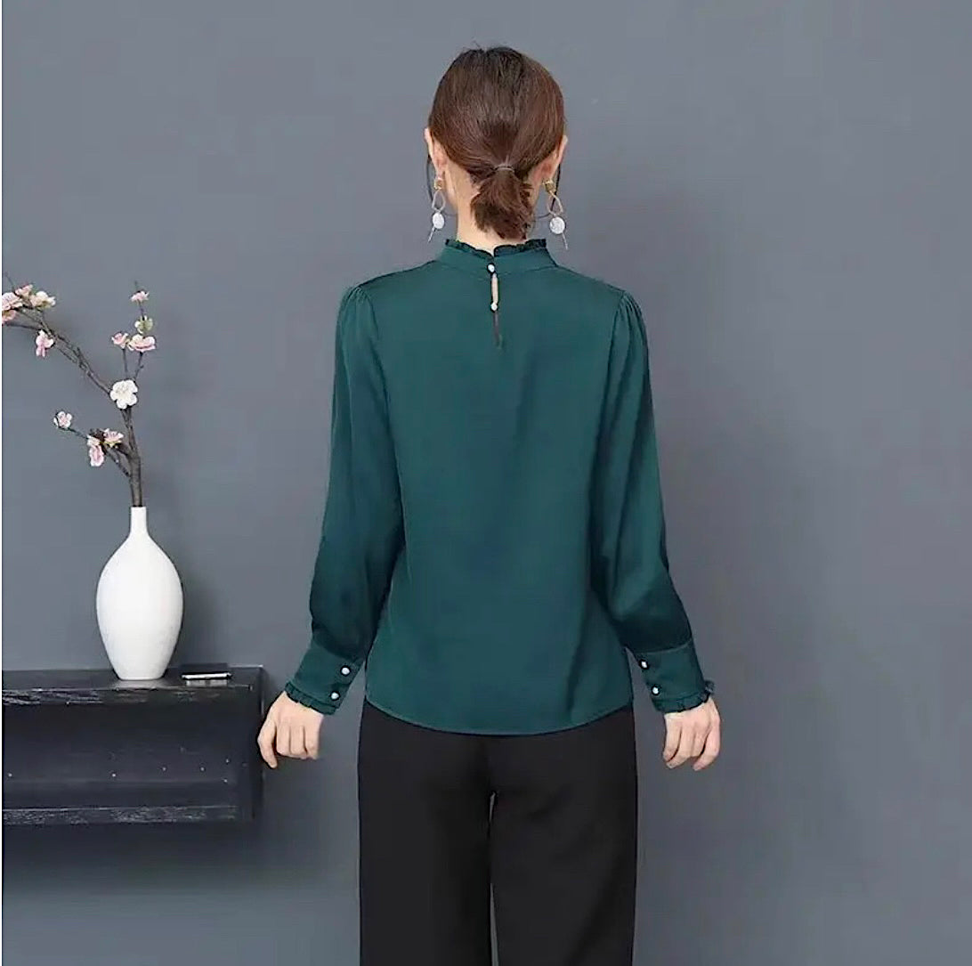 BLUSA DE SATÉN AZUL VERDE CON PERLAS EN EL CUELLO 🤩👌🤩